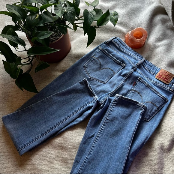 LEVI 721 High Rise Skinny Jeans - Picture 2 of 6